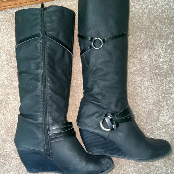 Blowfish Wedge Boot - Picture 3 of 8